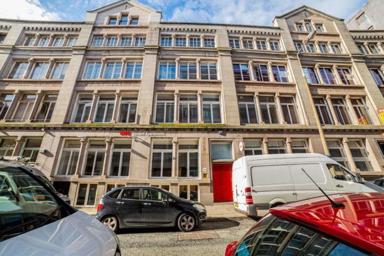 Oyo Vincent Apartments Liverpool Bagian luar foto