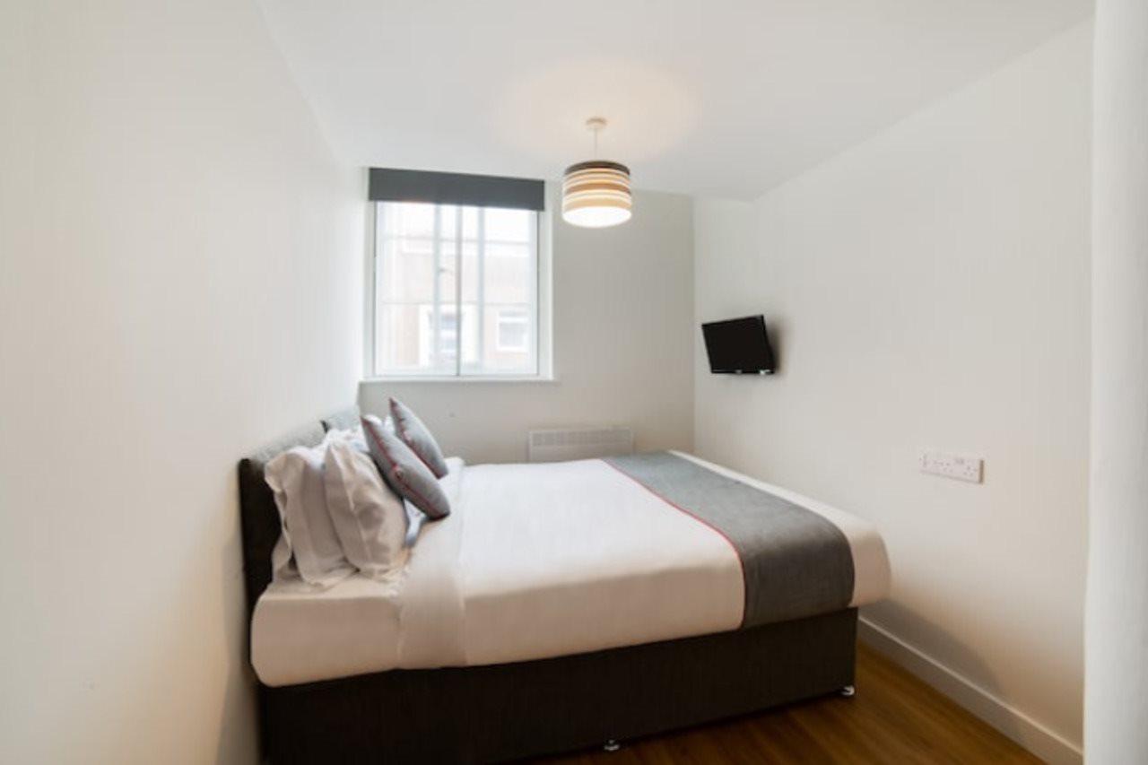 Oyo Vincent Apartments Liverpool Bagian luar foto