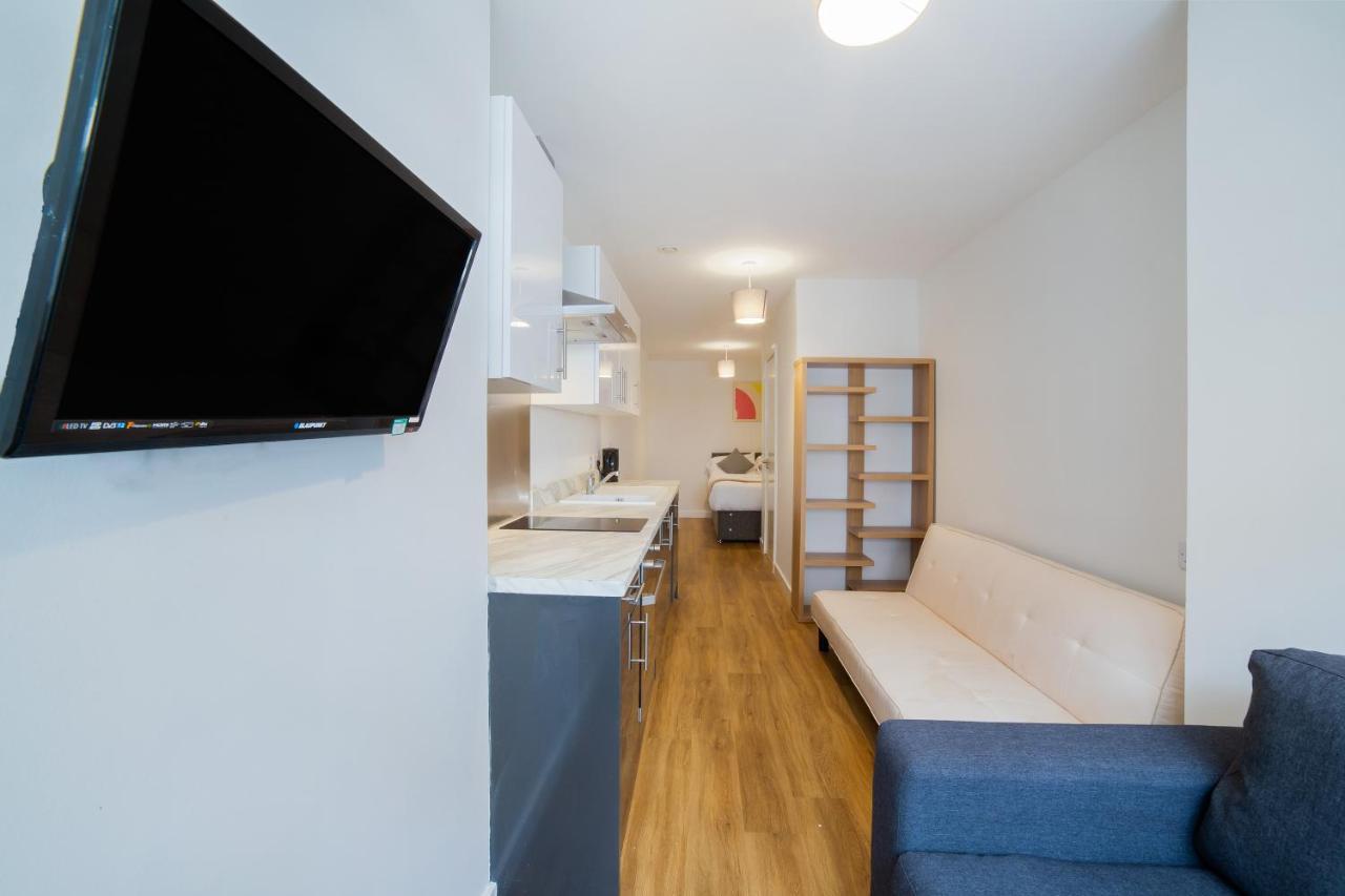 Oyo Vincent Apartments Liverpool Bagian luar foto