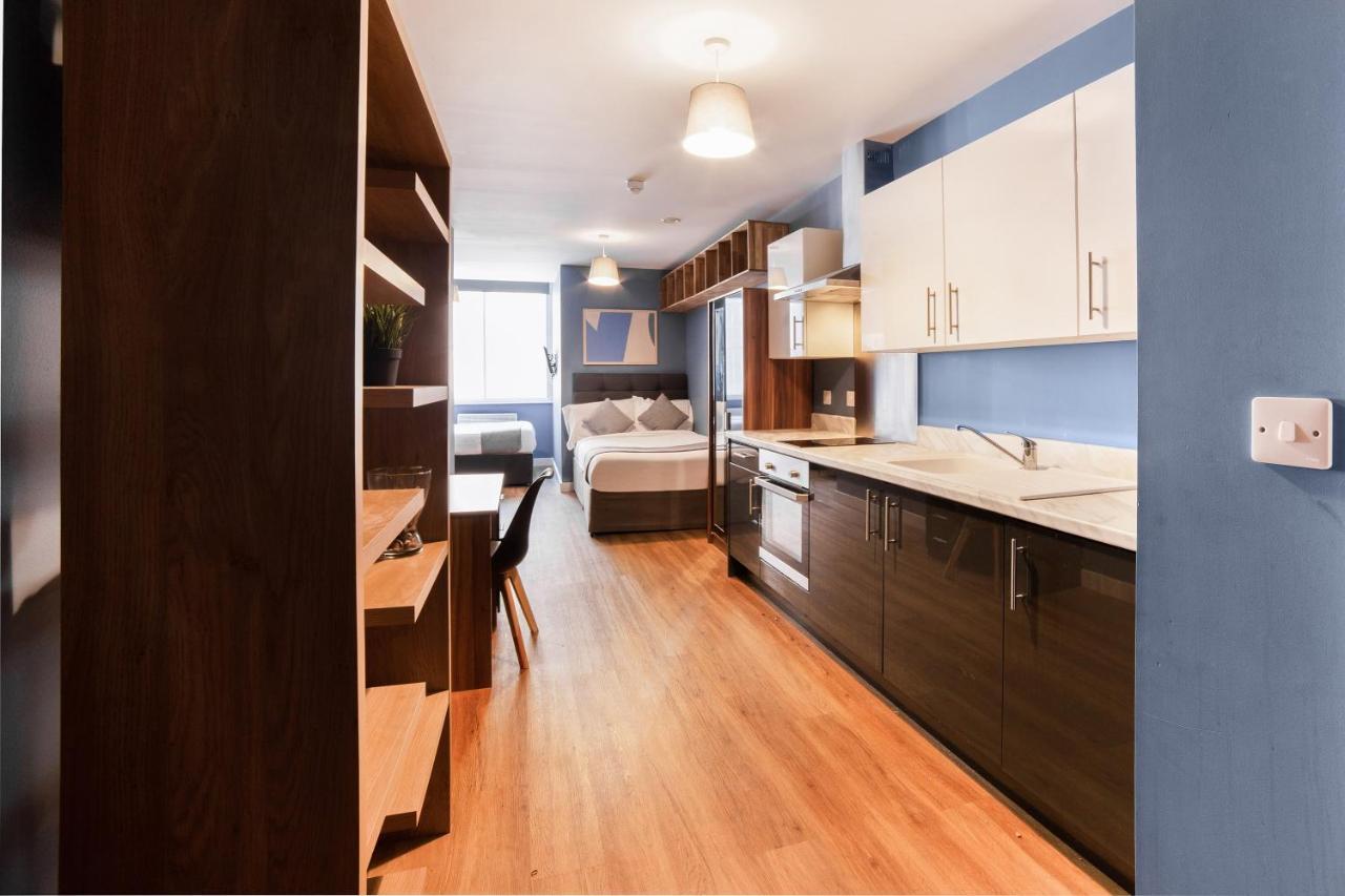 Oyo Vincent Apartments Liverpool Bagian luar foto